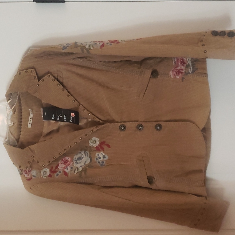 Corteroid tan blazer with embroidery roses. M